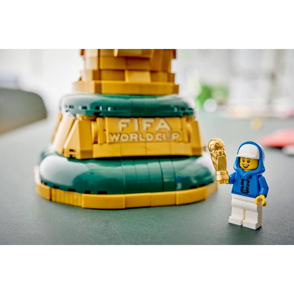 LEGO FIFA World Cup Official Trophy Set